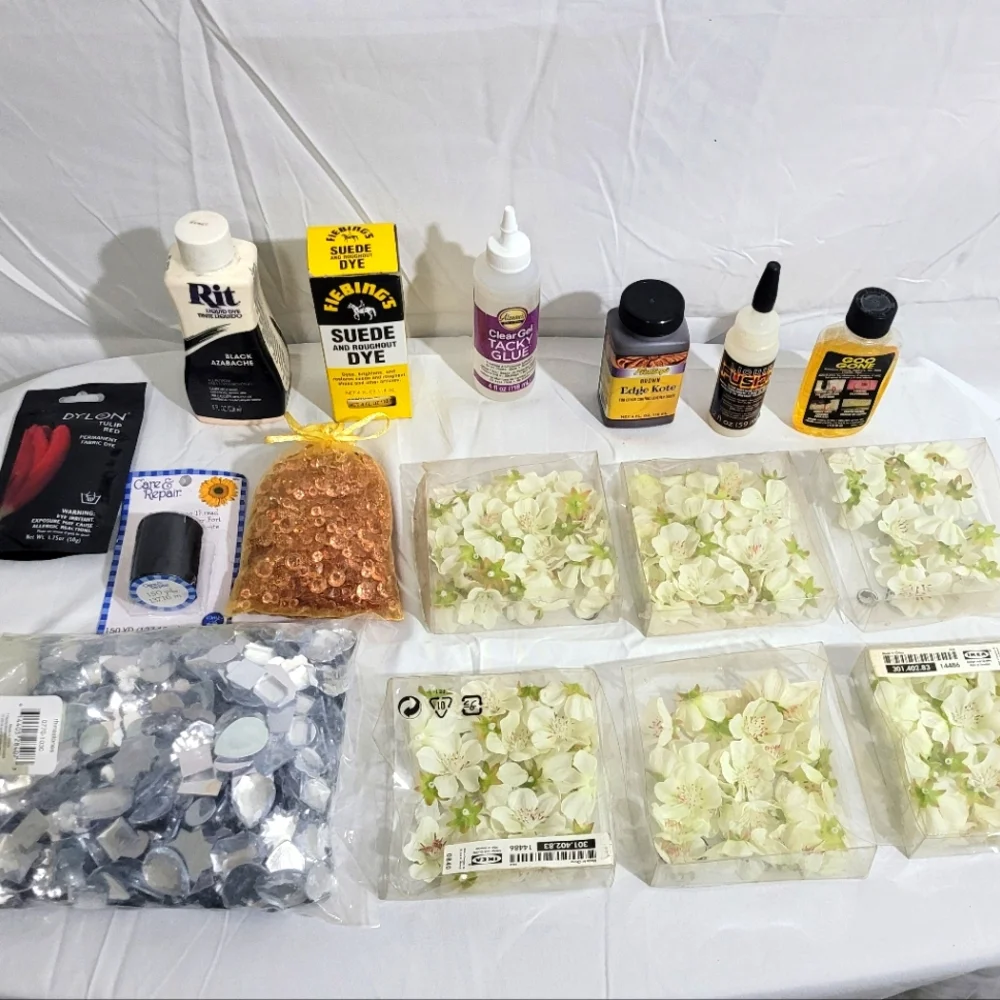 Craft Assortment - Picture 1 of 4